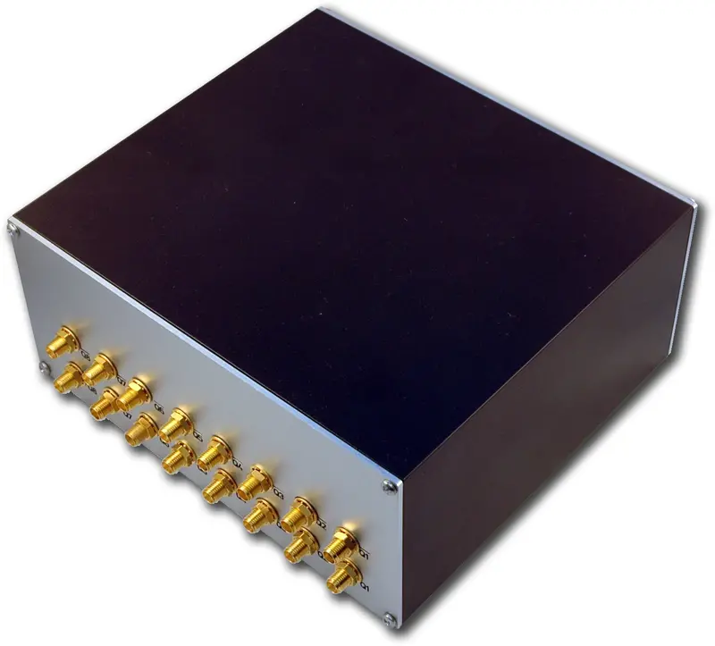 1:8 Diff. Fanout Buffer, Univ. Diff./Ttl Input, Rs-422 Output 4