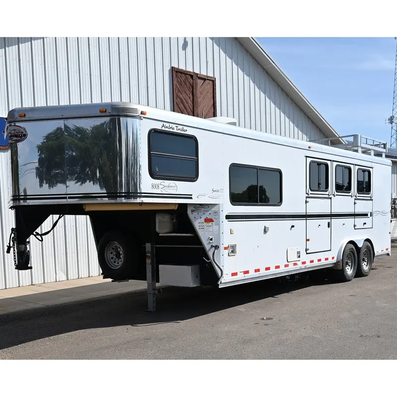 2007 Sundowner Sunlite 727 3 Horse 9' Living Quarter Trailer 1