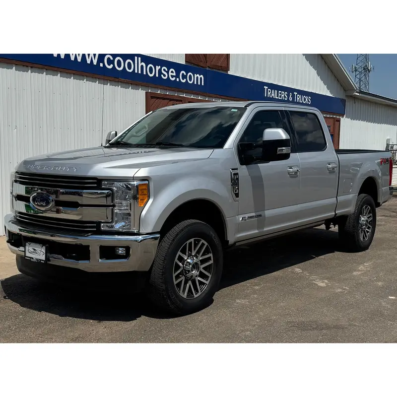 2017 Ford Lariat F-250 4X4 Pickup 1