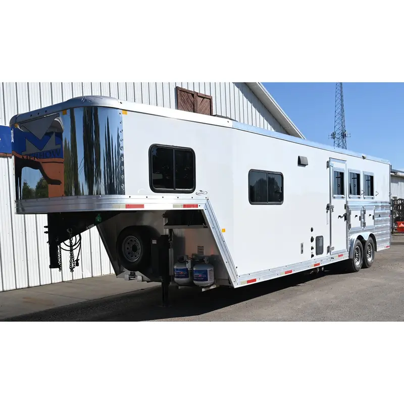 2021 Merhow 3 Horse 11' Living Quarter Horse Trailer 1