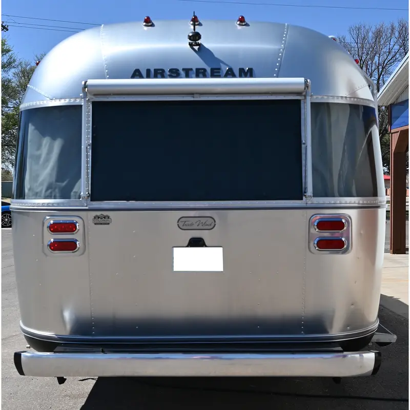 2025 Preowned Airstream M-25Fb Queen Tradewind Rv- Never Used 2