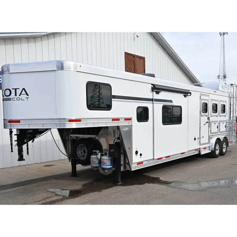 2026 Lakota Colt 3 Horse Trailer With 13' Living Quarter Model Co8313sr 1
