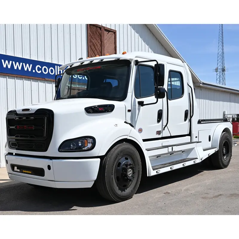 2026 Sportchassis Lh7 Freightliner M2 Plus Luxury Crew Cab Hauler Truck 1