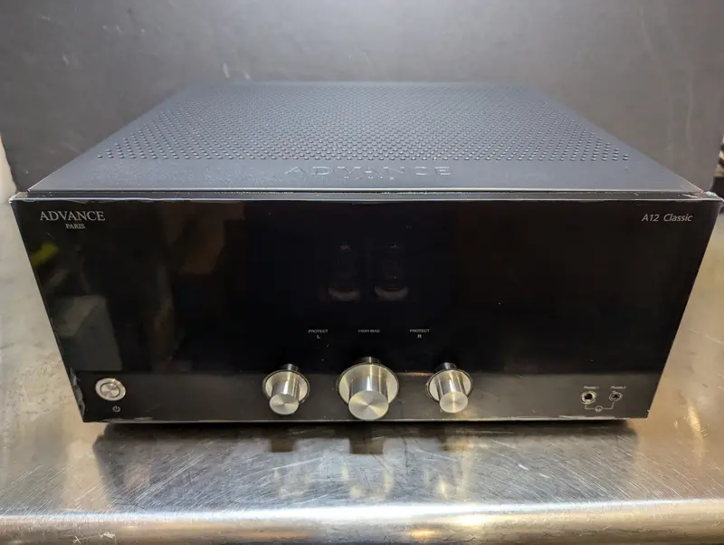 Advance Paris A12 Classic Integrated Amplifier - Open Box 2