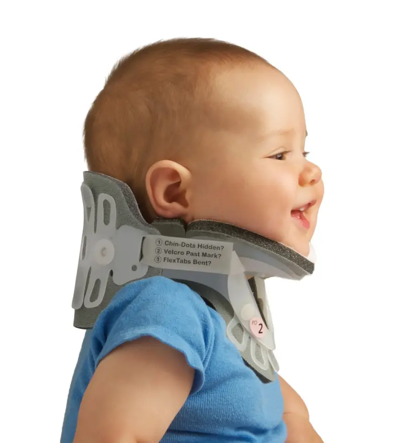 Aspen® Pediatric Collar Set With Replacement Pads 1