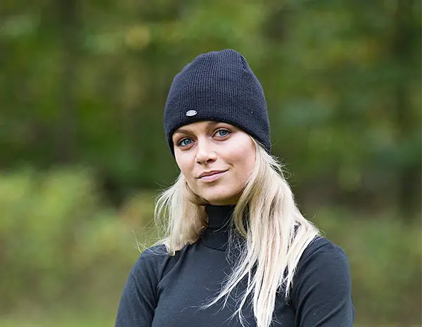 Back On Track Kim Wool Beanie-Black 1