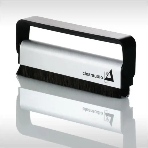 Clearaudio Carbon Fiber Record Cleaning Brush 1