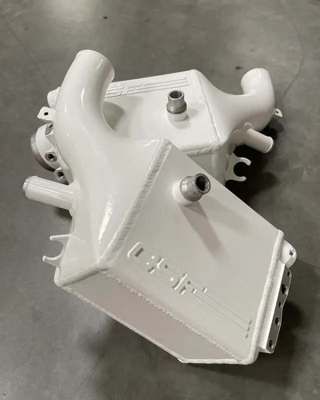 Csf 2025+ Bmw G90 M5 / G99 M5 Touring Charge Air Cooler - Alpine White 1