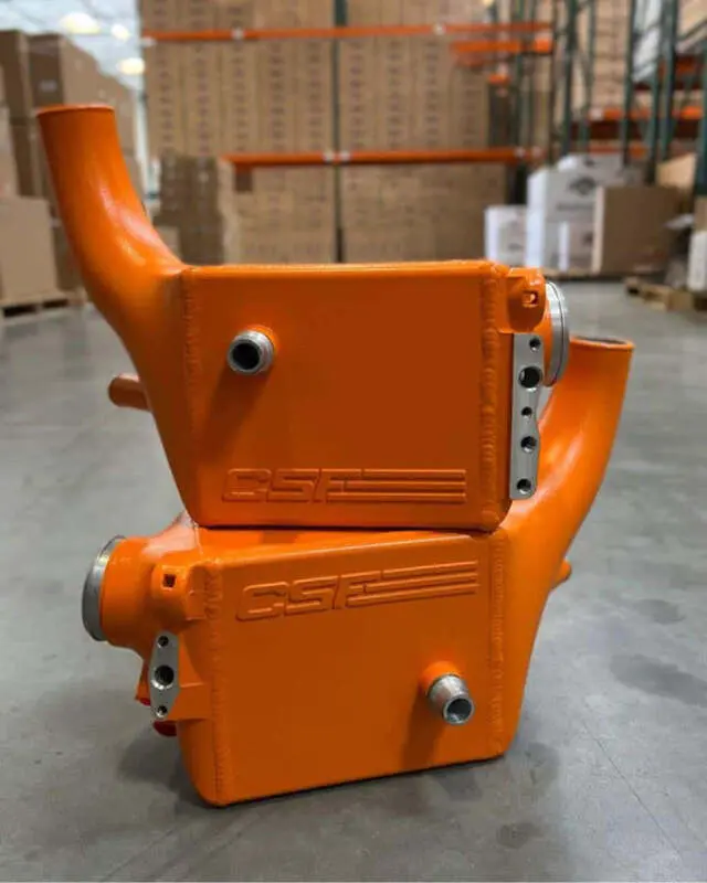 Csf 2025+ Bmw G90 M5 / G99 M5 Touring Charge Air Cooler - Fire Orange Matte 1