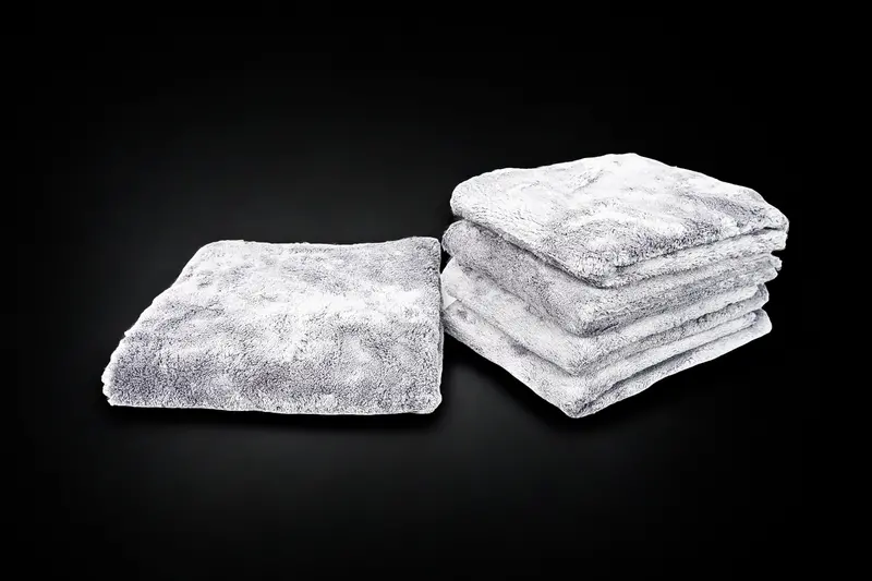 Dialed In Details Super-Soft Towels (5 Pack) – Edgeless Microfiber Buffing Towels 1