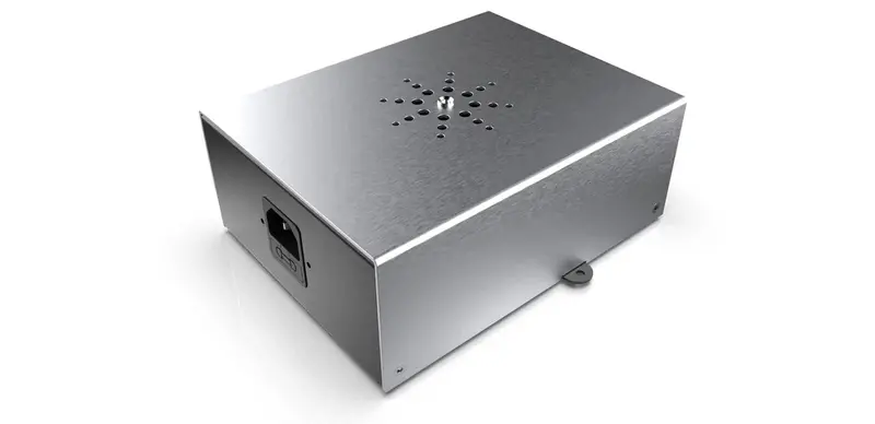 Isotek Mini Mira Power Conditioner With Initium C15 Power Cable 1