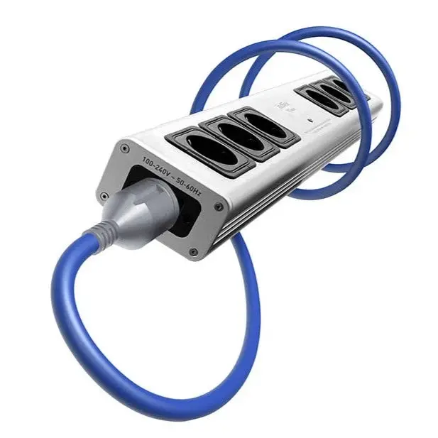 Isotek V5 Sirius Power Conditioner 1