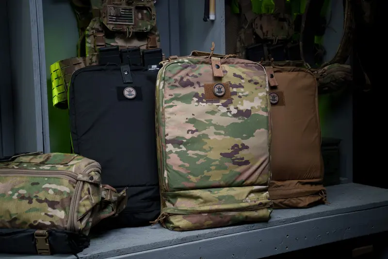 Low Viz Aid Bag (Lab) 1