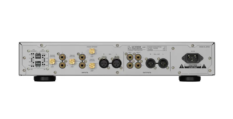 Luxman E-07 Phono Amplifier 2