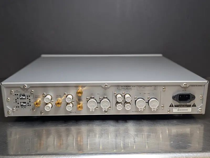 Luxman E-07 Phono Preamplifier - Review Sample - Warranty 2