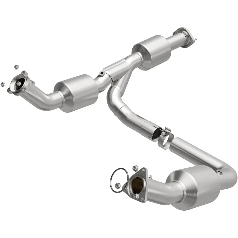 Magnaflow 18-20 Chevrolet Express 2500 Single Underbody 4.3L Direct Fit Catalytic Converter 1