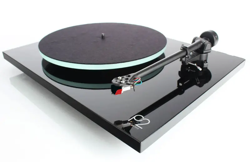 Rega Planar 2 Manual Belt Drive Turntable W/ Rega Nd3 Mm Cartridge 1
