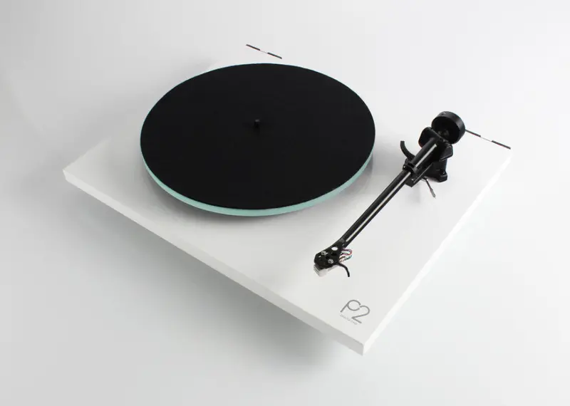 Rega Planar P2 Turntable With Cartridge - Matte White 1