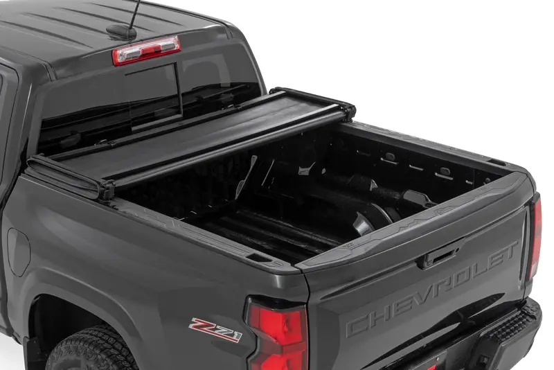 Soft Tri-Fold Bed Cover | 5' Bed | Chevy/Gmc Canyon/Colorado 2Wd/4Wd (23-26) 2