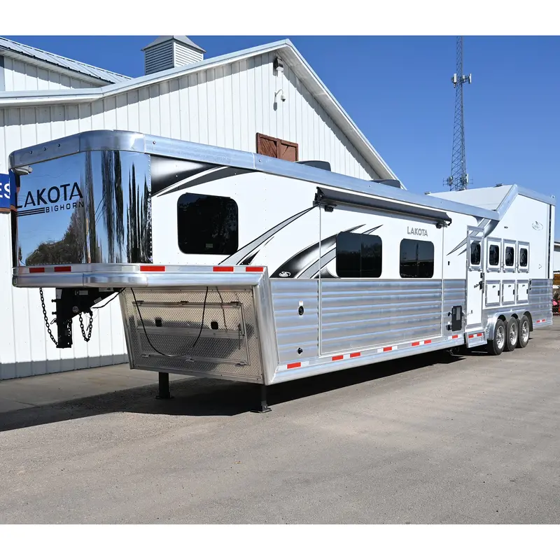 **Sold**2026 Lakota Bighorn 4 Horse Side Load 18' Lq Triple Axle Horse Trailer**Sold** 1