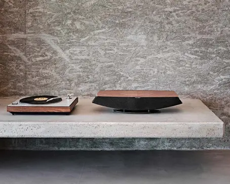 Sonus Faber Omnia Wireless Speaker With Phono Stage 2