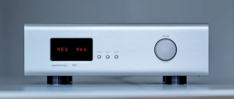Soulution 360 Dac - As New 1
