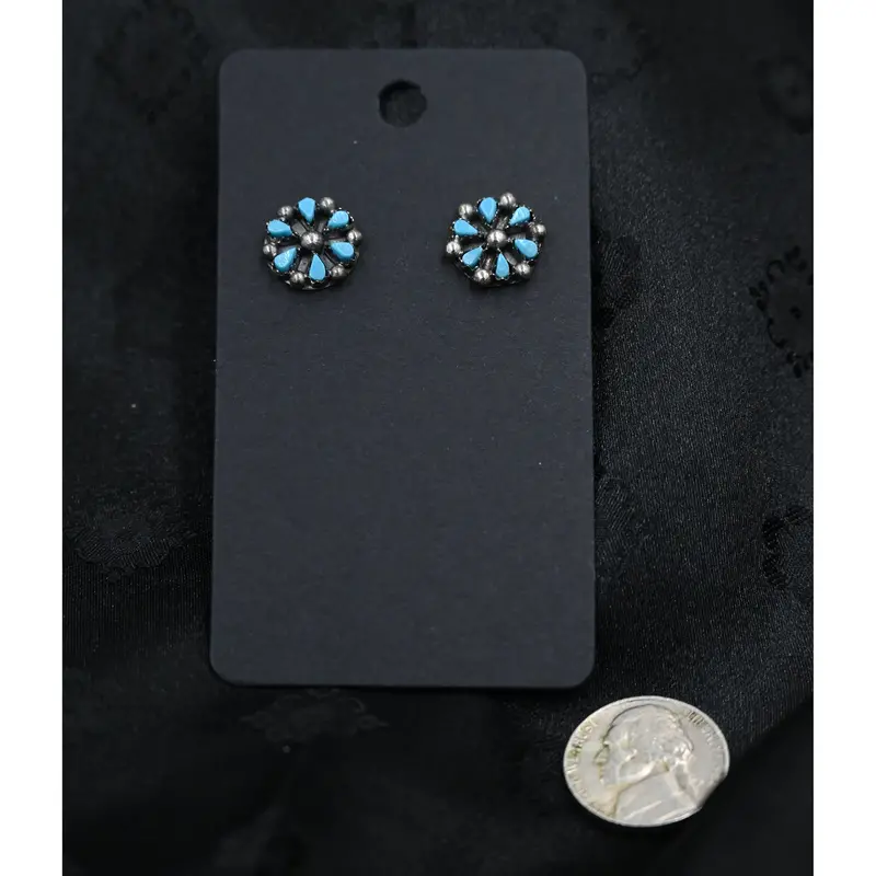 The Lilly Cluster Earrings 1