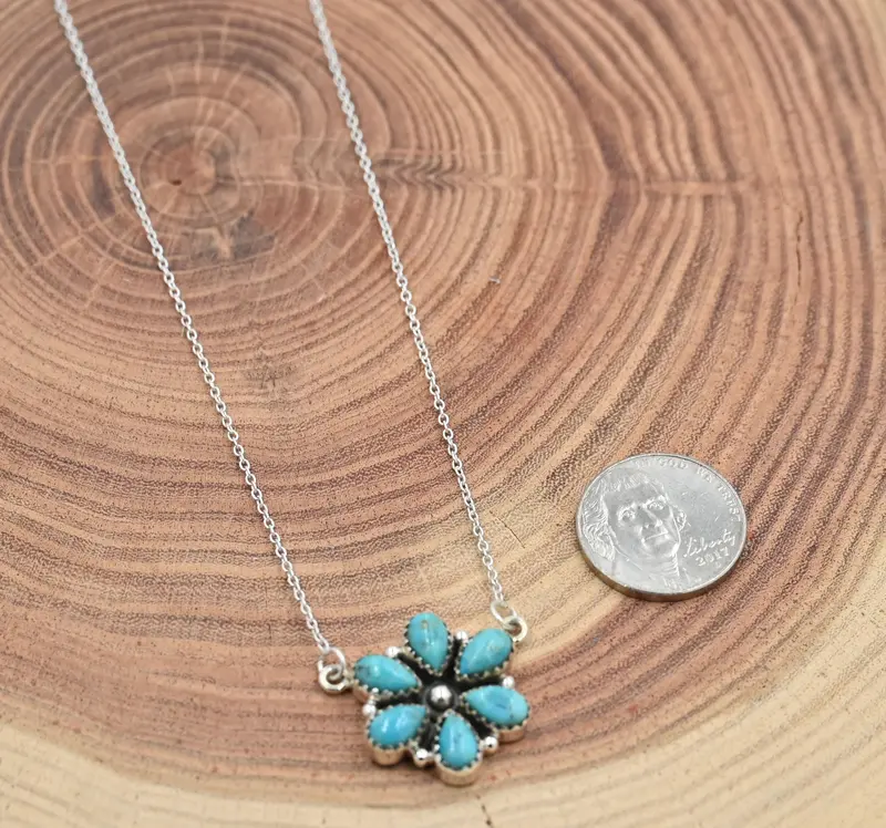 The Mia Necklace 1