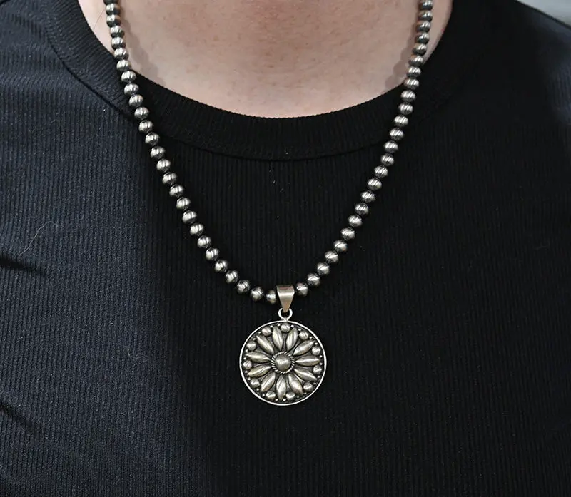 The Quinn Pendant 1