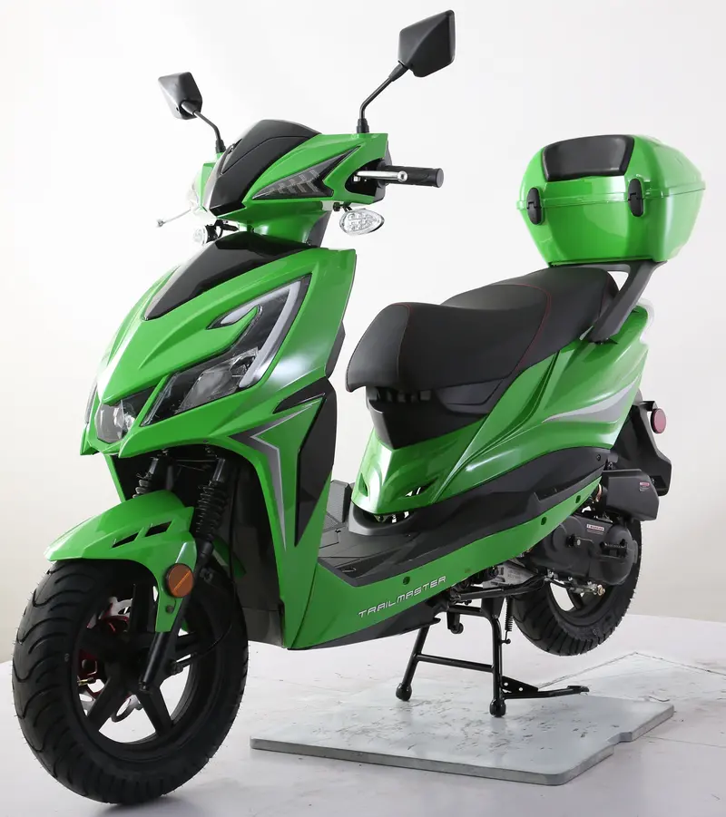 Trailmaster Trophy 150Cc Street Scooter 4