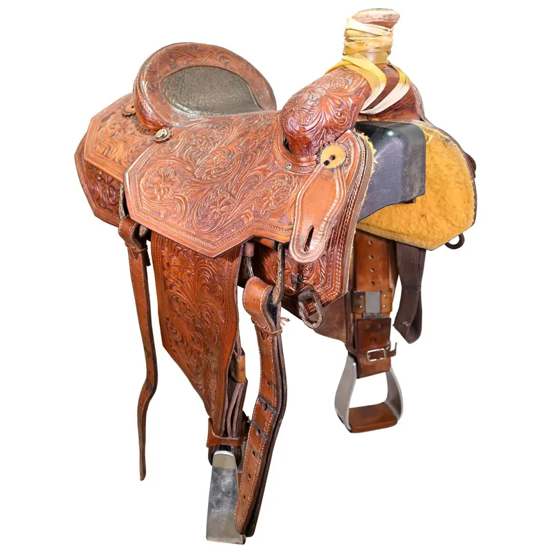 Used 15.5" Meny Monturas Team Roping Saddle 1