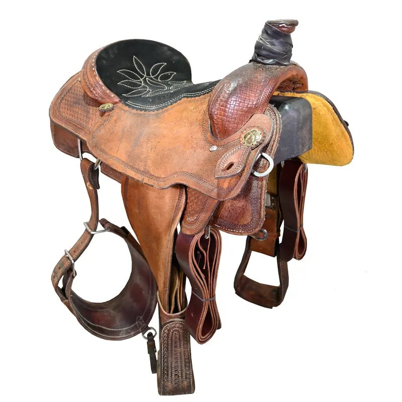 Used 16" Double J Team Roping Saddle 1