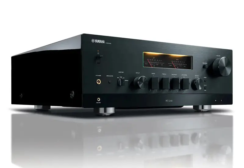 Yamaha R-N2000a Hi-Fi Network Receiver - Black 1